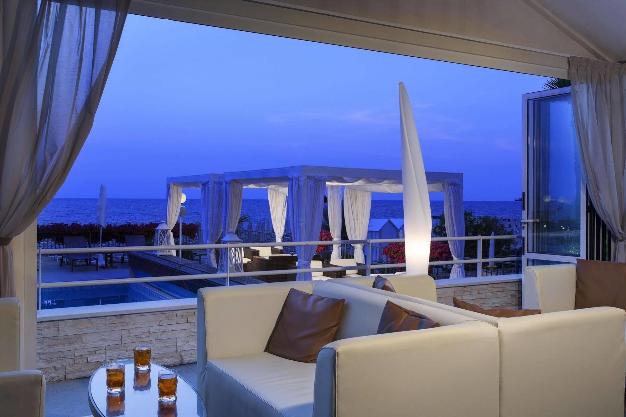 Victoria Frontemare Beach & Spa Hotel Jesolo Экстерьер фото