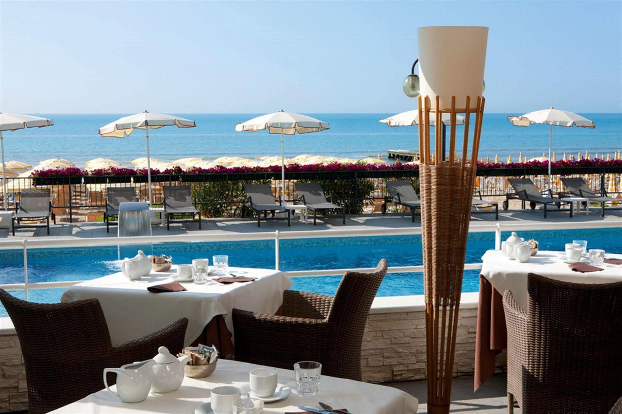 Victoria Frontemare Beach & Spa Hotel Jesolo Экстерьер фото